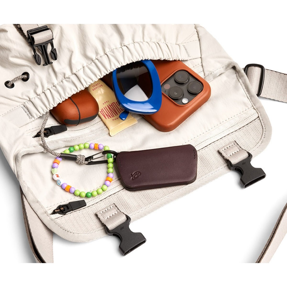 Bellroy Cinch Mini Messenger in Oat - Getoutside Shoes