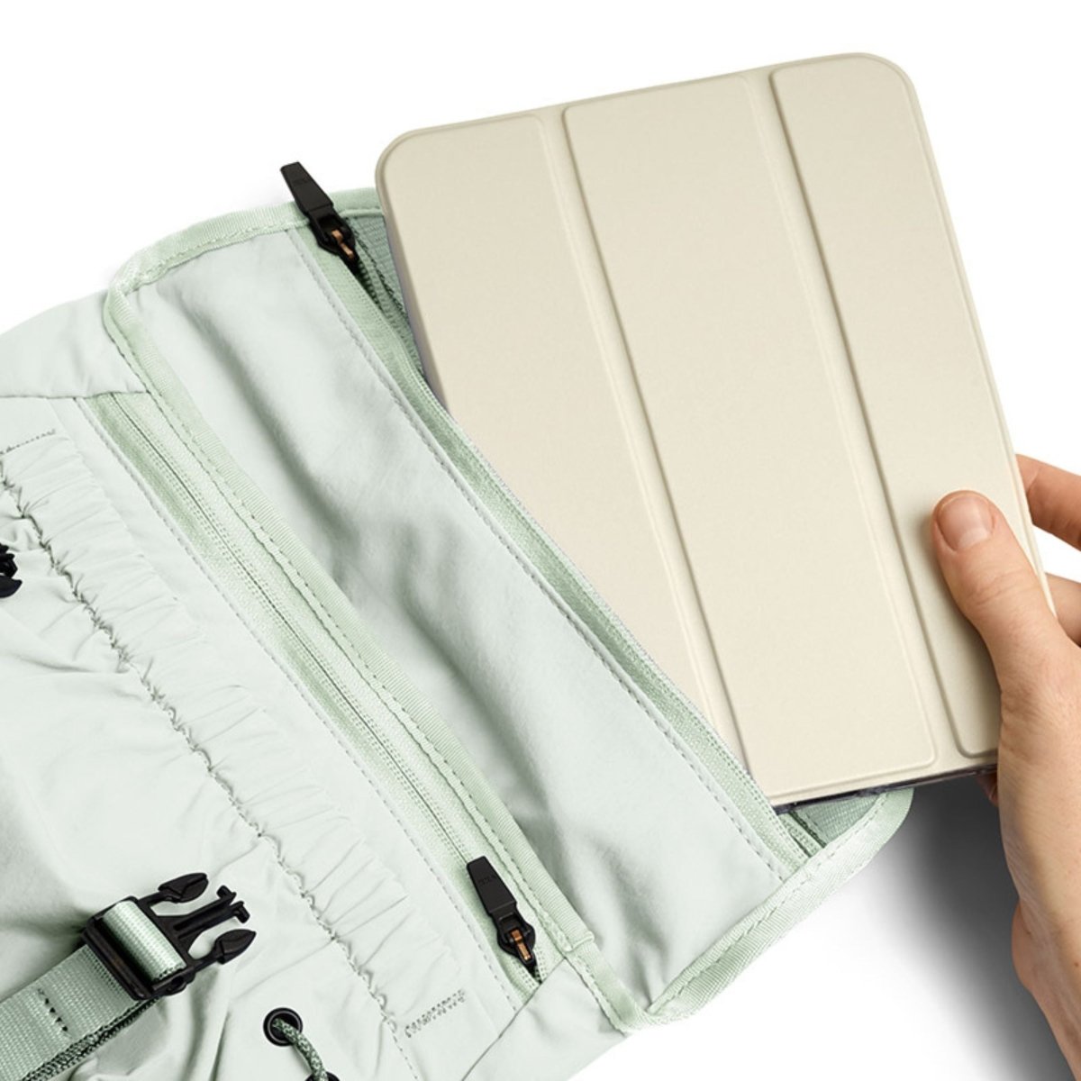 Bellroy Cinch Mini Messenger in Seafoam - Getoutside Shoes