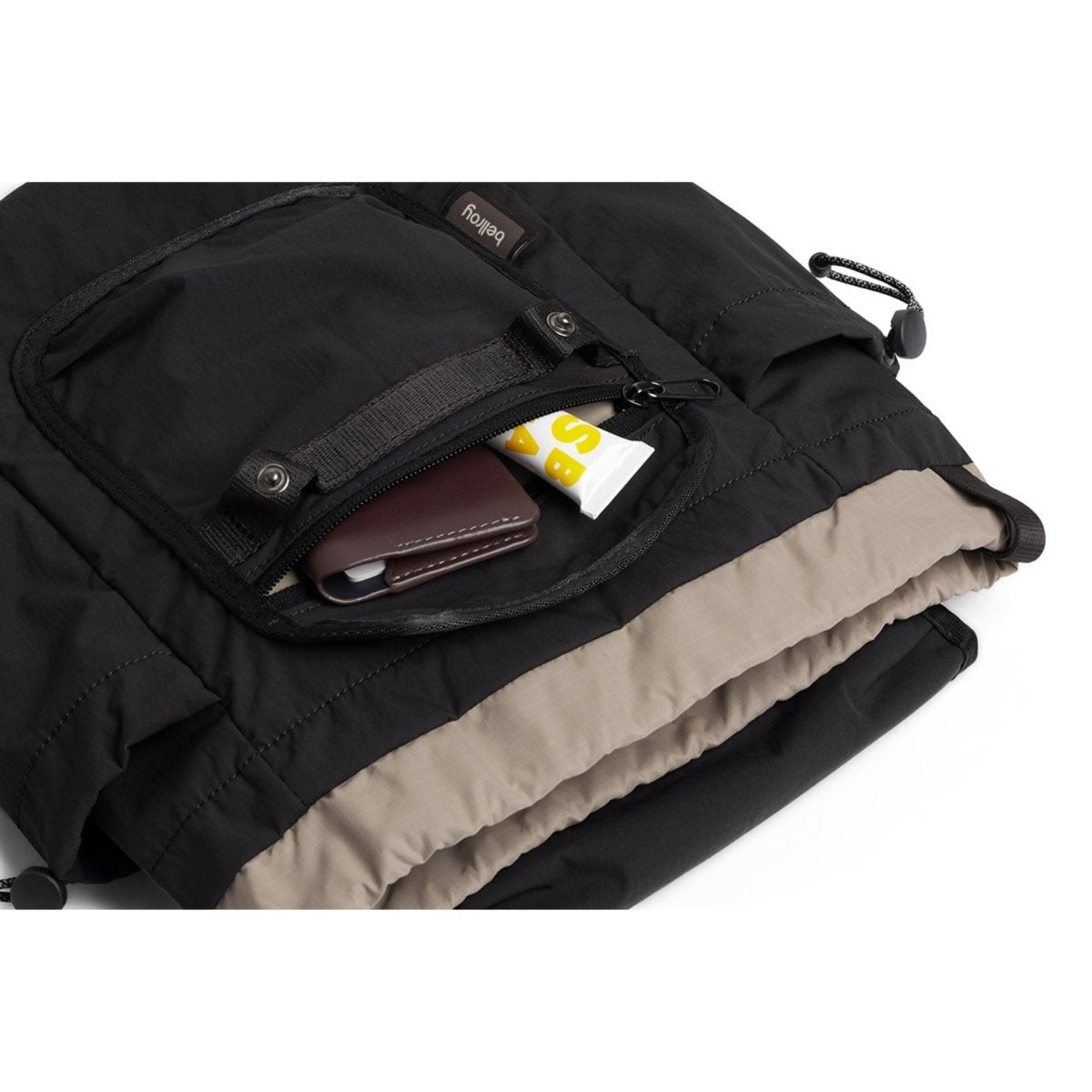 Bellroy Cinch Minipack in Black - Getoutside Shoes