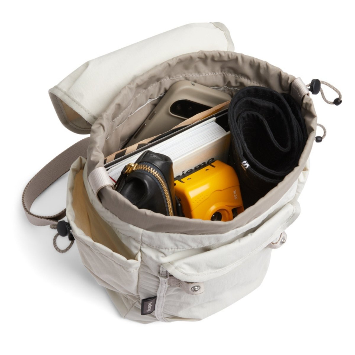 Bellroy Cinch Minipack in Oat - Getoutside Shoes