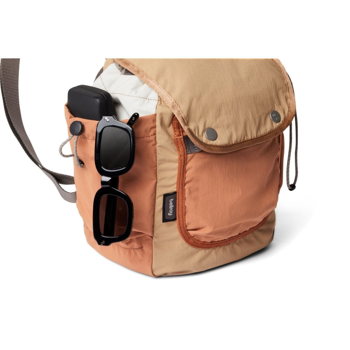 Bellroy Cinch Minipack in Sand Dune - Getoutside Shoes