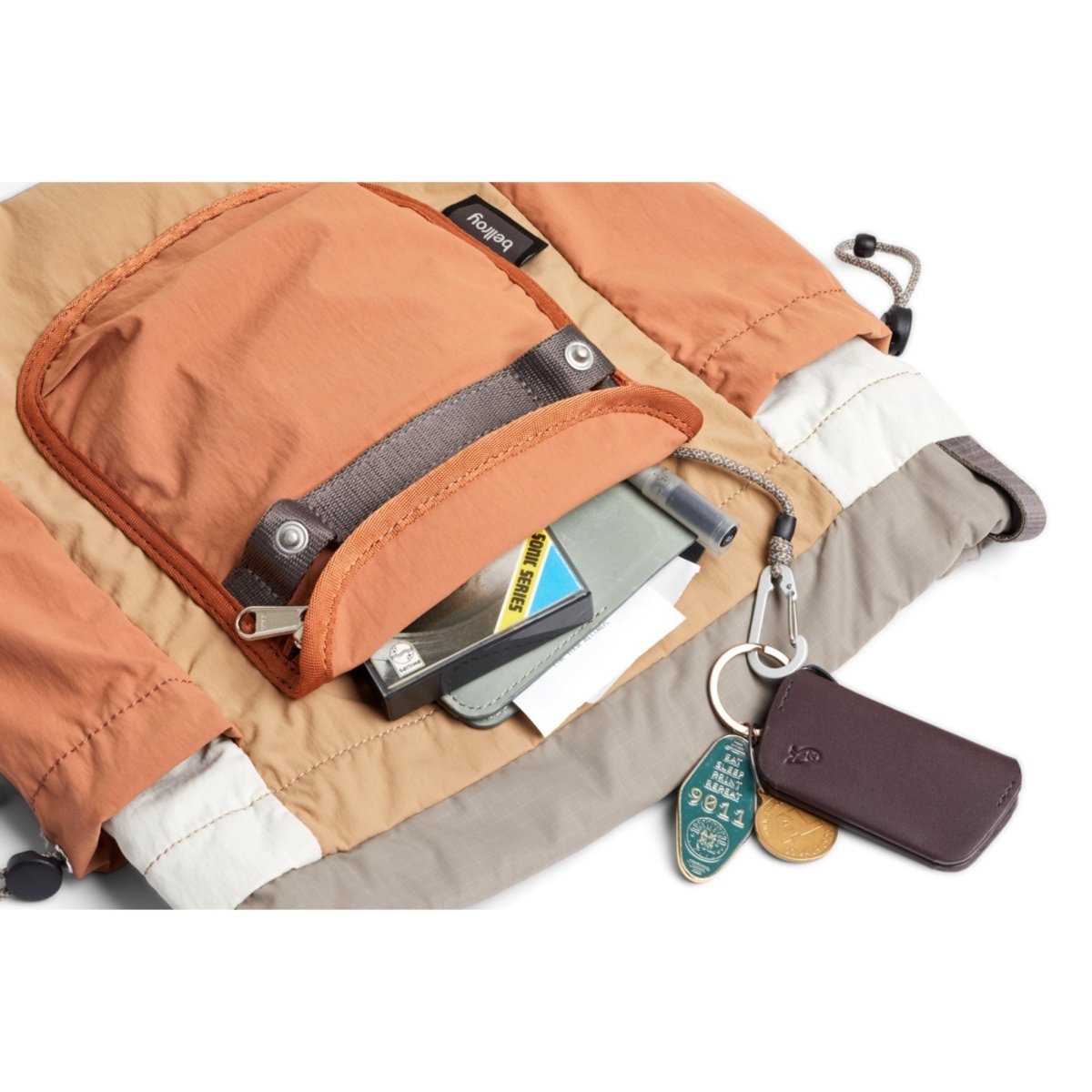 Bellroy Cinch Minipack in Sand Dune - Getoutside Shoes