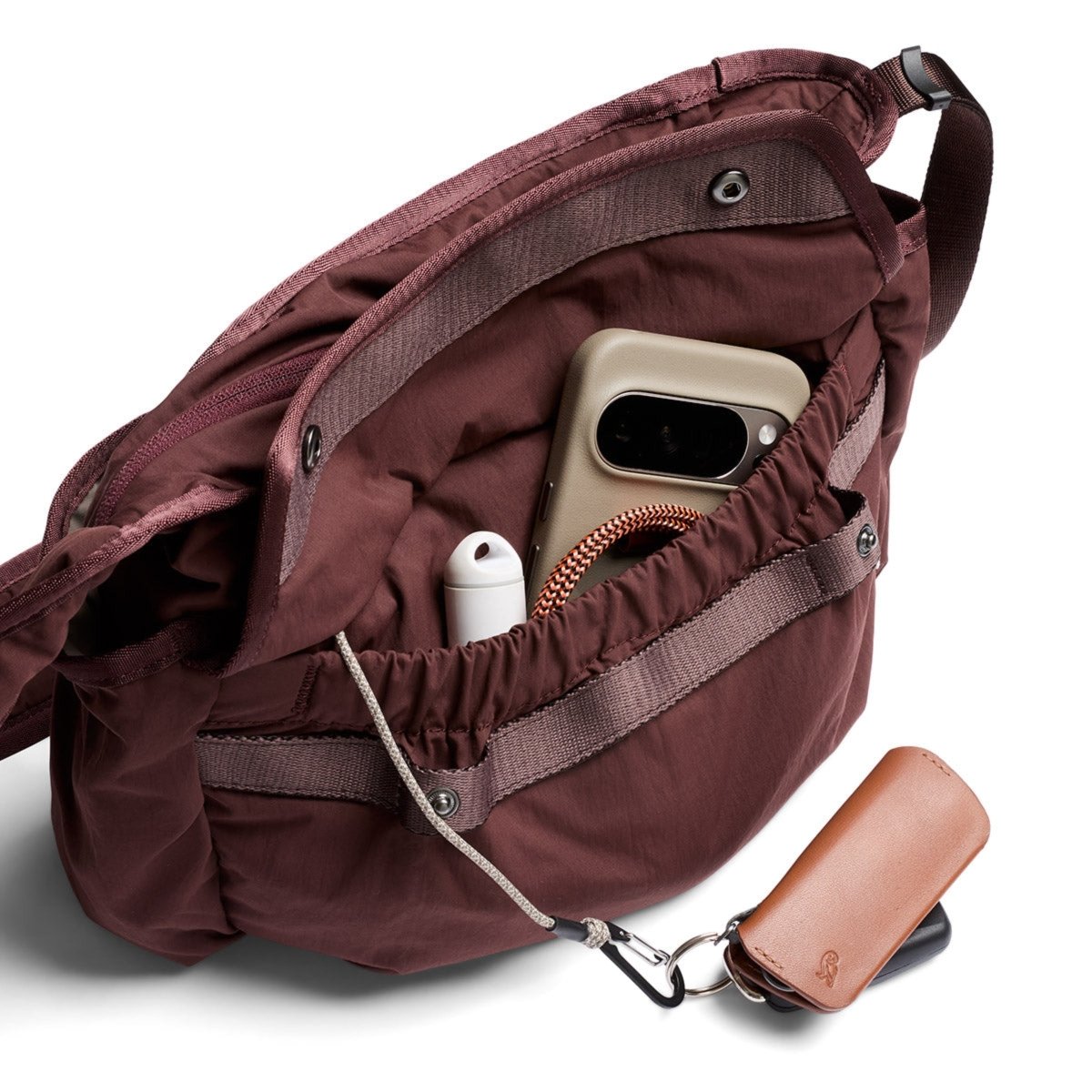 Bellroy Cinch Sling in Burgundy - Getoutside Shoes