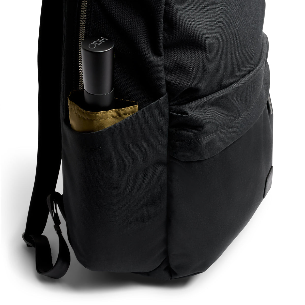 Bellroy Classic Daypack 21L in Black - Getoutside Shoes