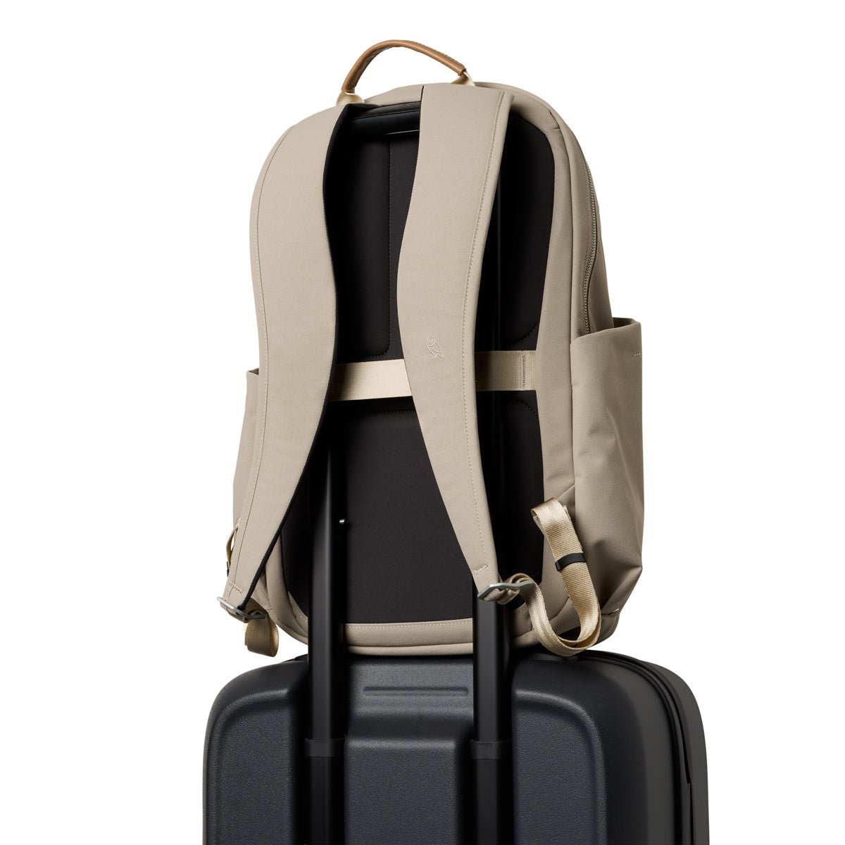 Bellroy Classic Daypack 21L in Tahini - Getoutside Shoes