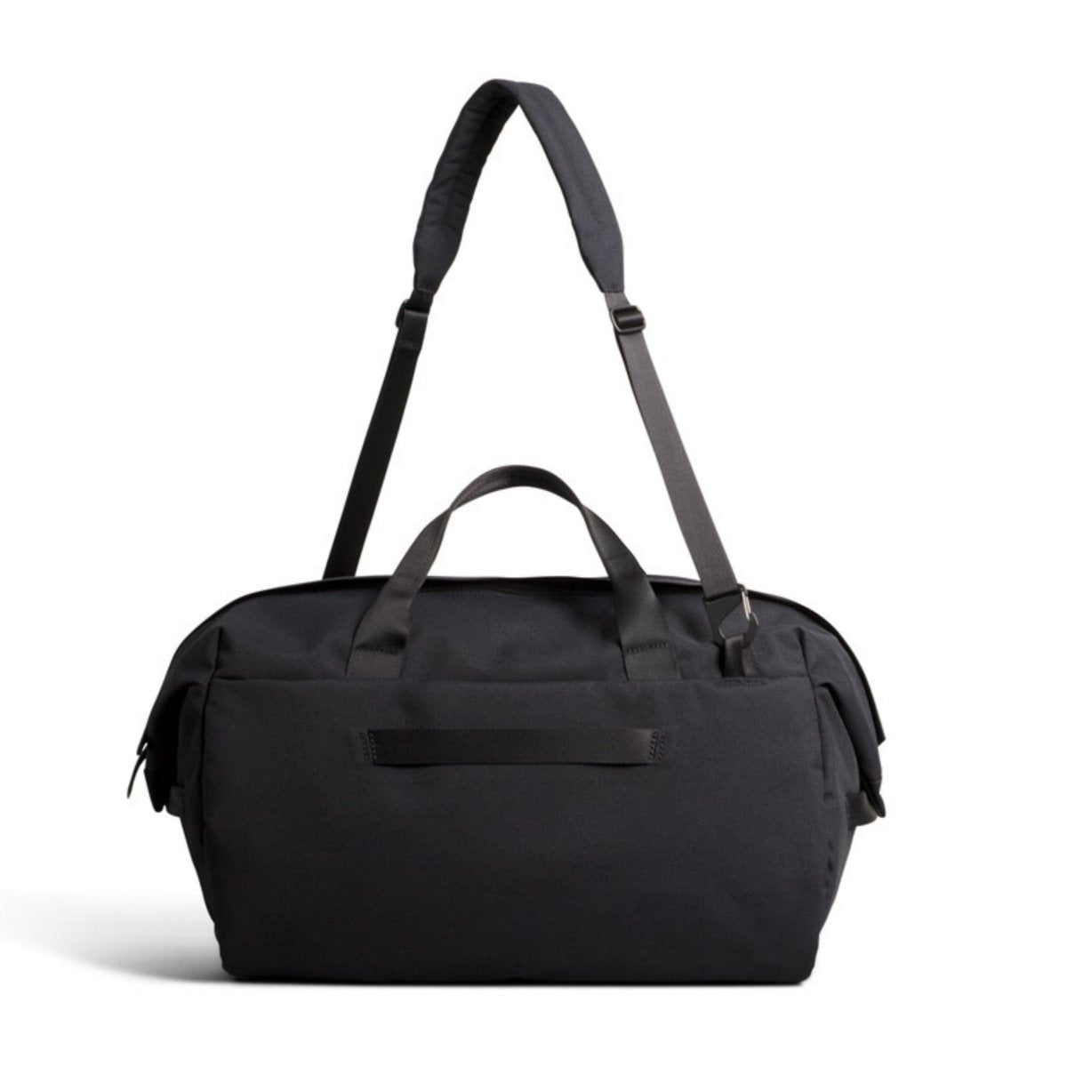 Bellroy Classic Duffel 35L in Black - Getoutside Shoes
