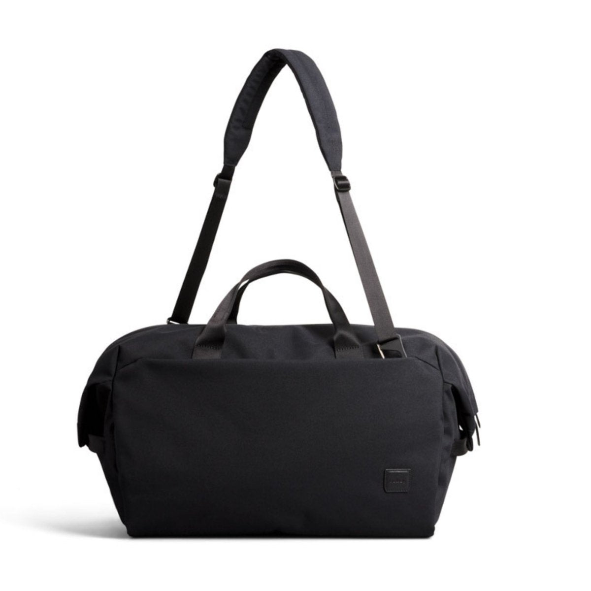 Bellroy Classic Duffel 35L in Black - Getoutside Shoes