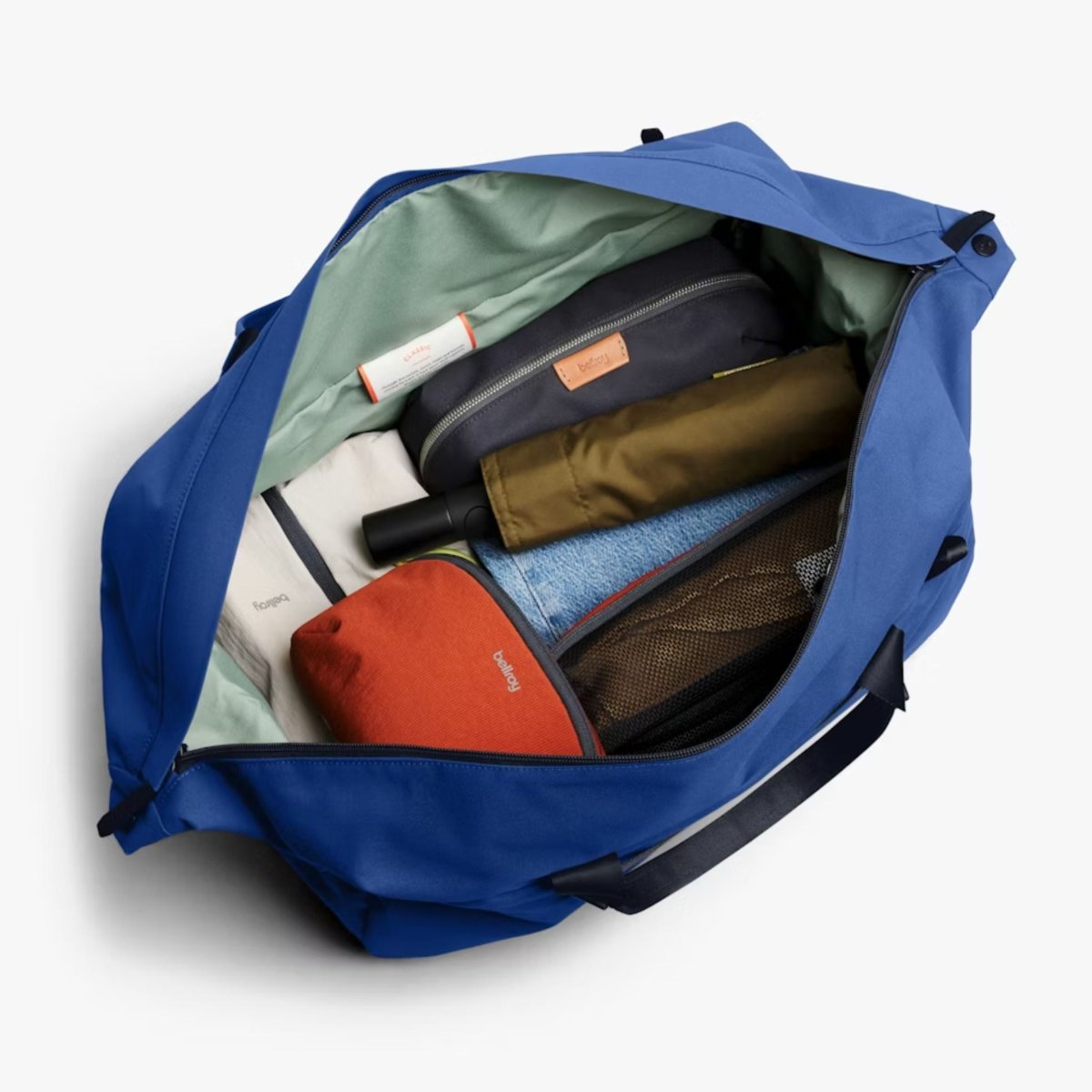 Bellroy Classic Duffel 35L in Indigo - Getoutside Shoes