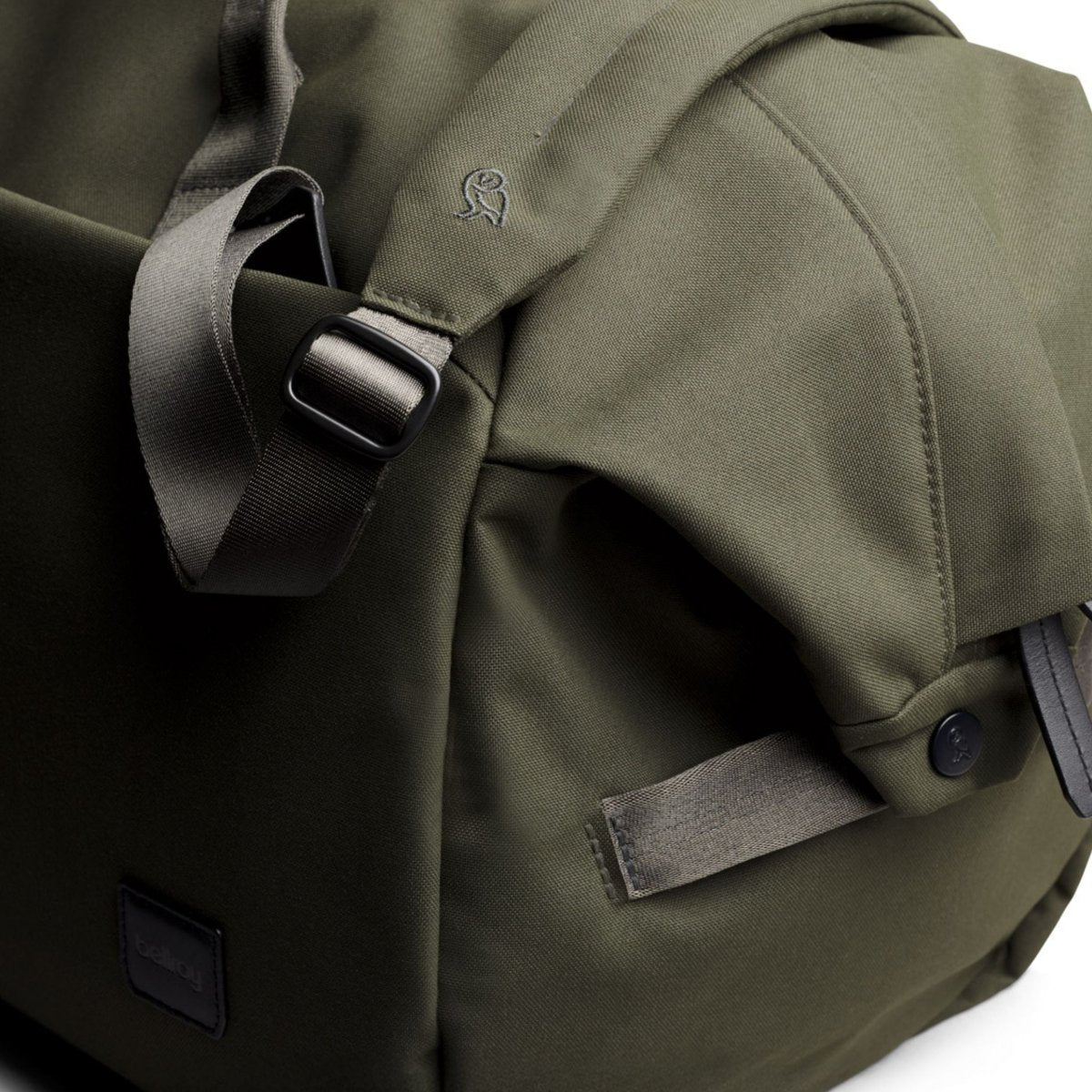 Bellroy Classic Duffel 35L in Olive - Getoutside Shoes