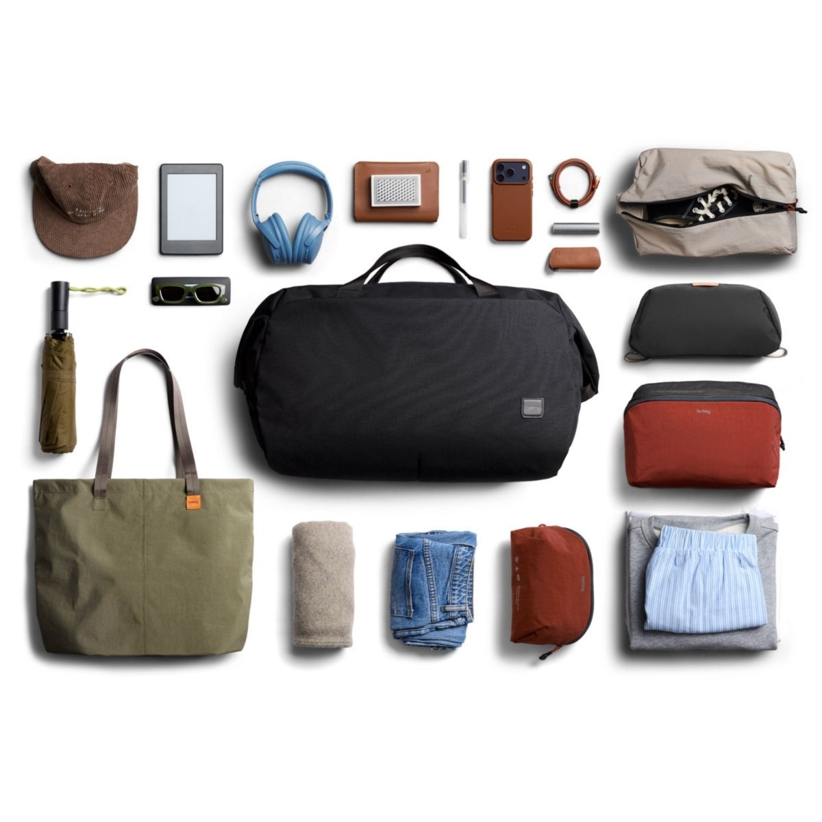 Bellroy Classic Duffel 45L in Black - Getoutside Shoes