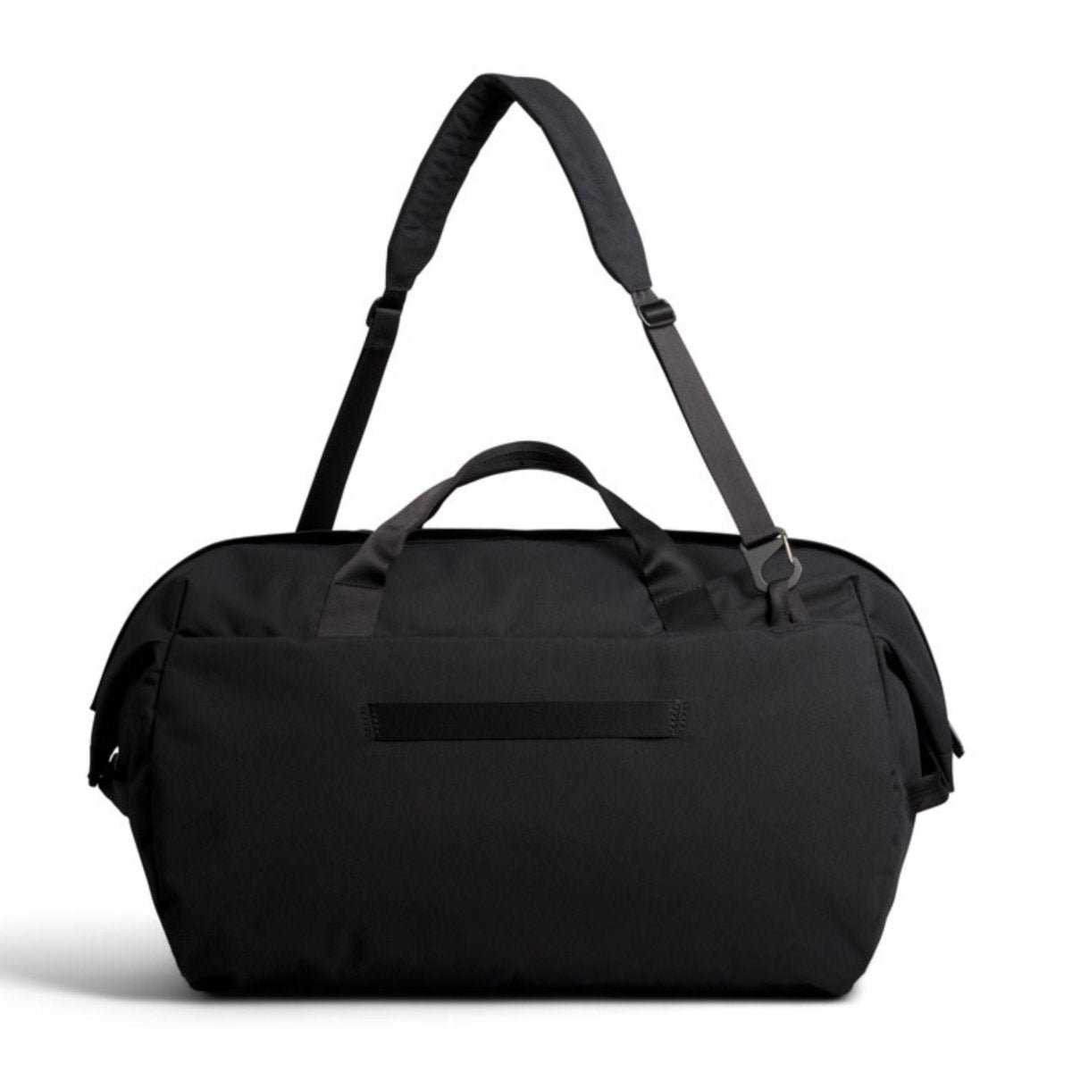 Bellroy Classic Duffel 45L in Black - Getoutside Shoes