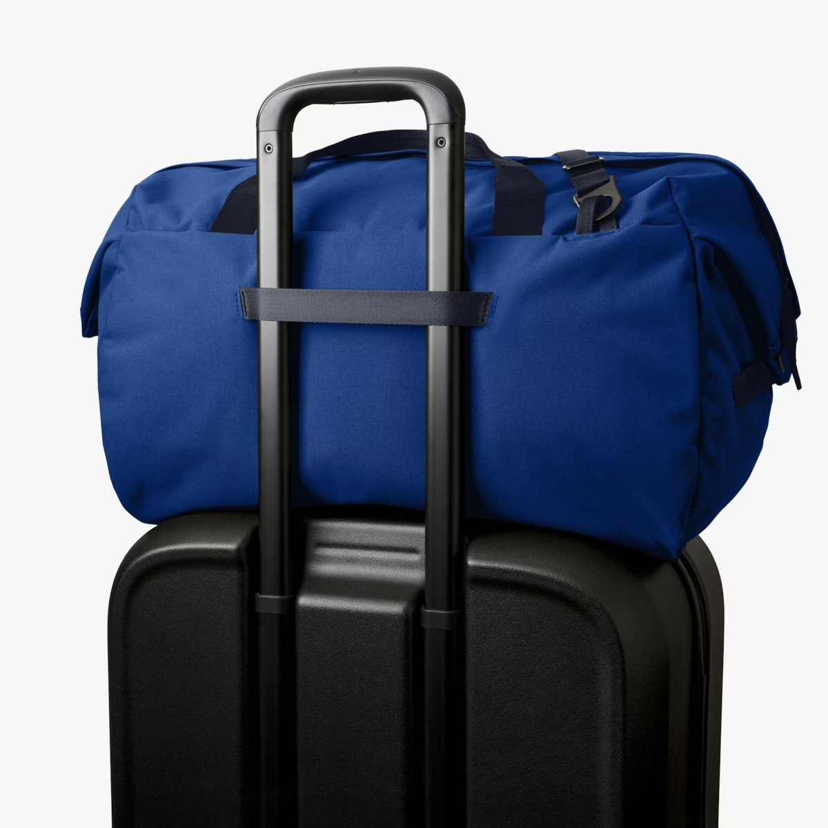 Bellroy Classic Duffel 45L in Indigo - Getoutside Shoes