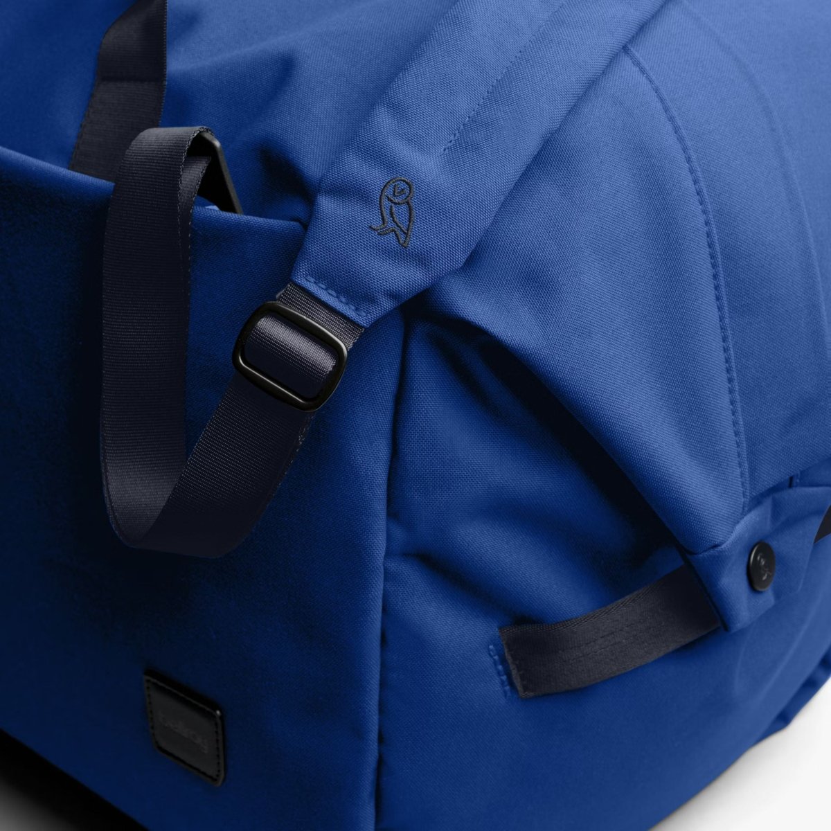 Bellroy Classic Duffel 45L in Indigo - Getoutside Shoes