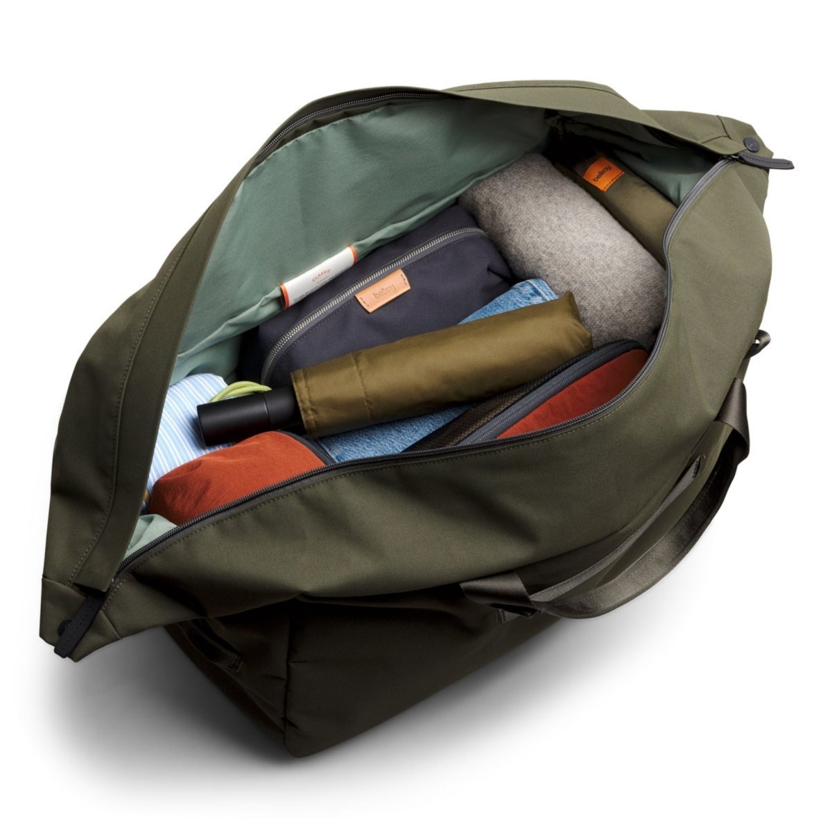 Bellroy Classic Duffel 45L in Olive - Getoutside Shoes