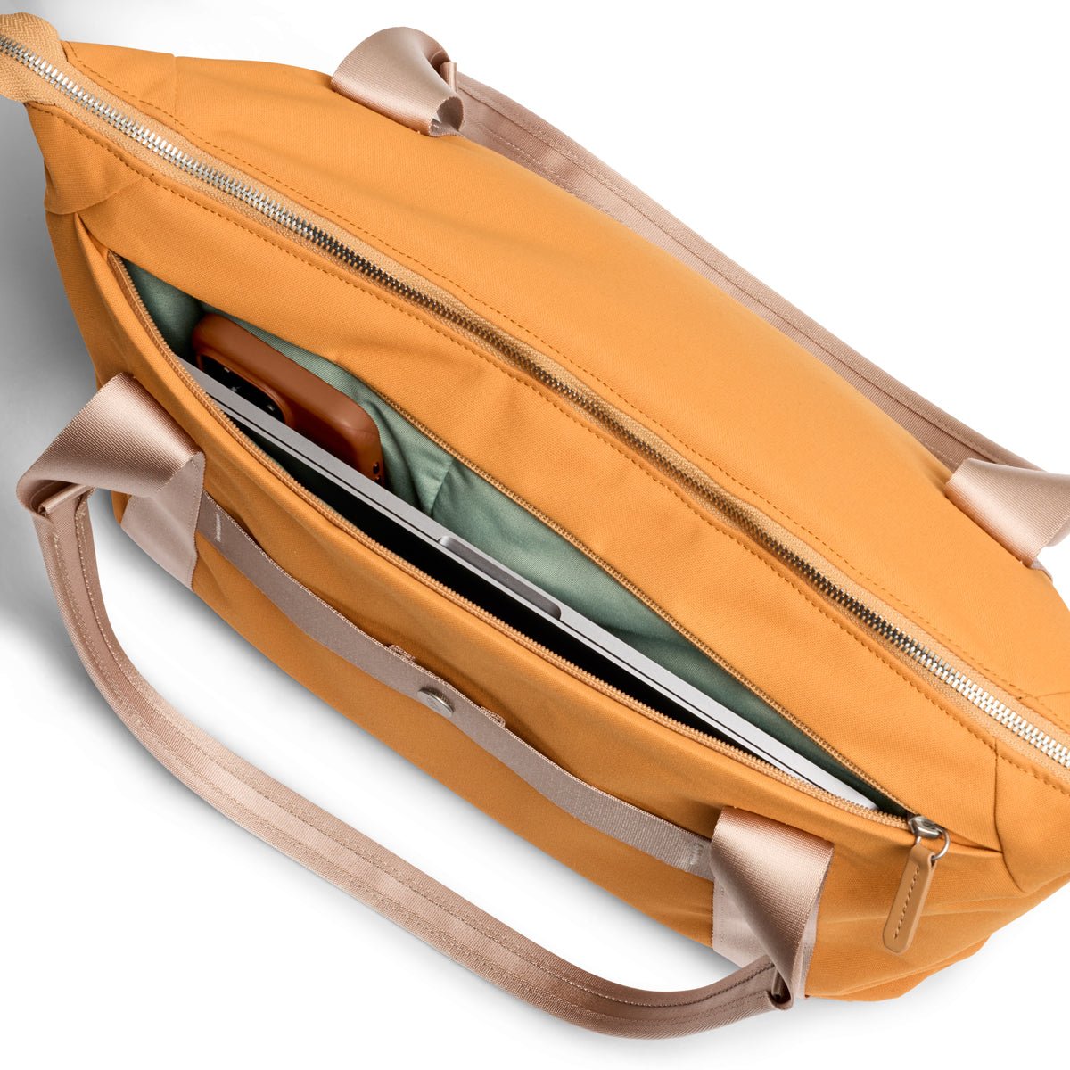 Bellroy Classic Getaway Bag 28L in Butterscotch - Getoutside Shoes