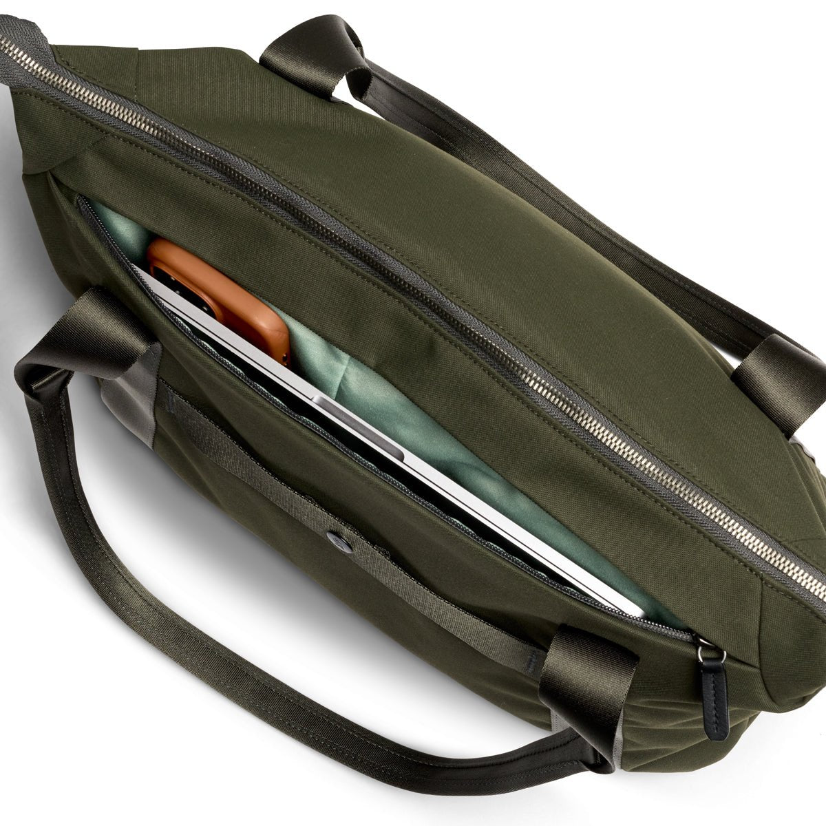 Bellroy Classic Getaway Bag 28L in Olive - Getoutside Shoes