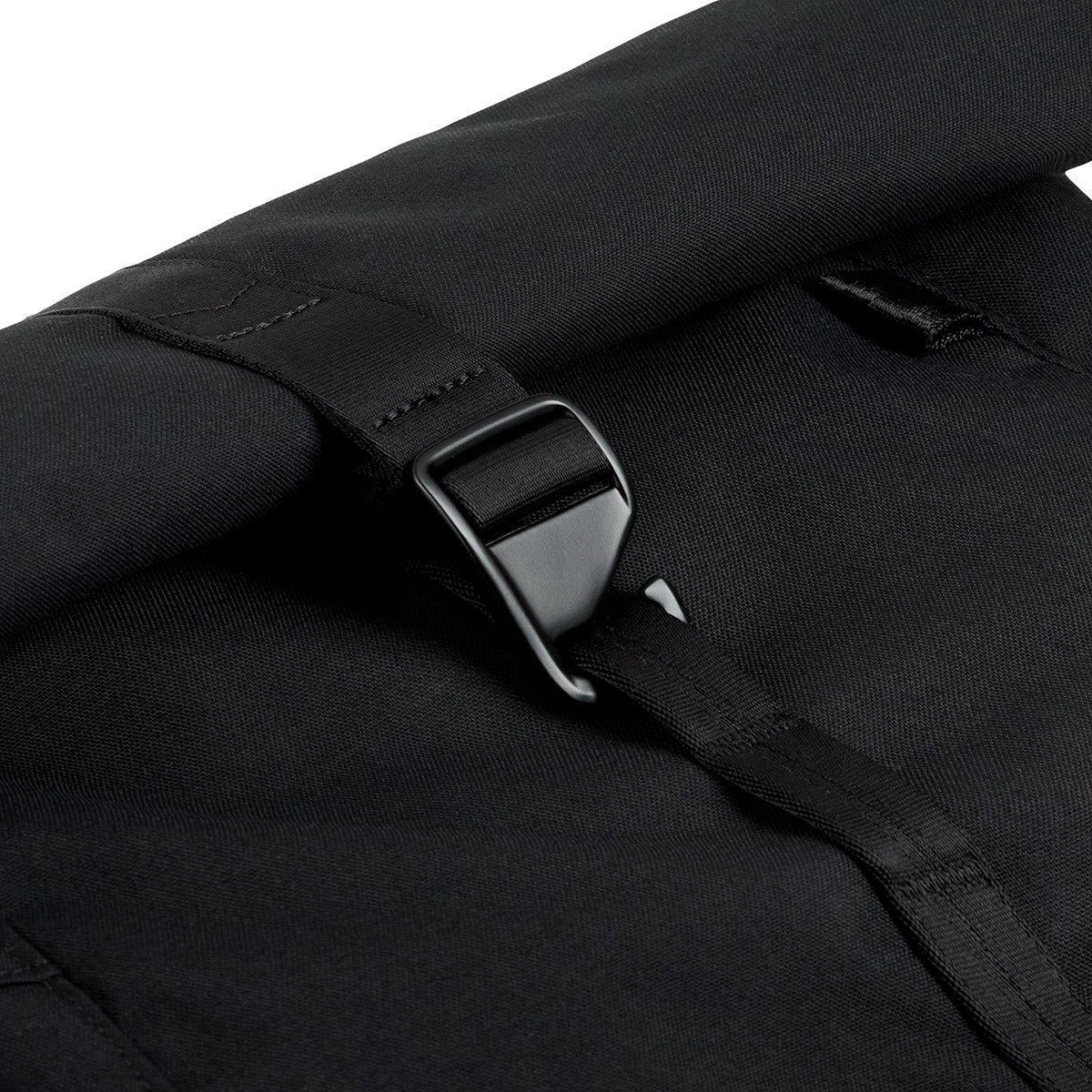 Bellroy Classic Rolltop 26L in Black - Getoutside Shoes