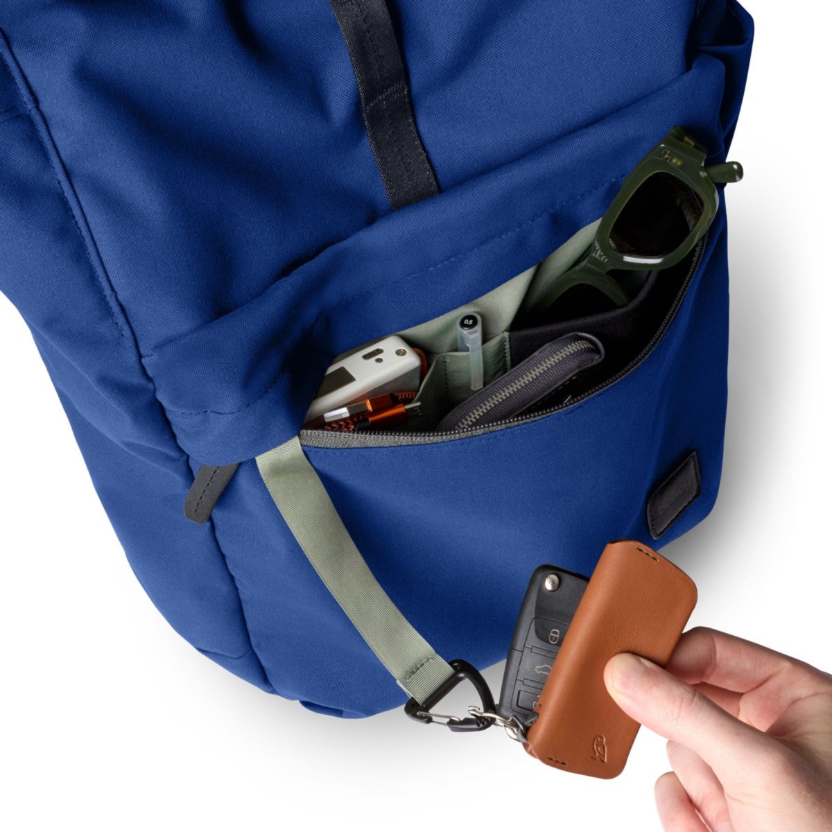 Bellroy Classic Rolltop 26L in Indigo - Getoutside Shoes