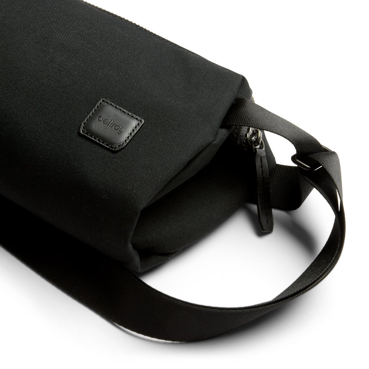 バッグ Bellroy Classic Sling 3L Black Bellroy Classic Sling 3L – Milligram