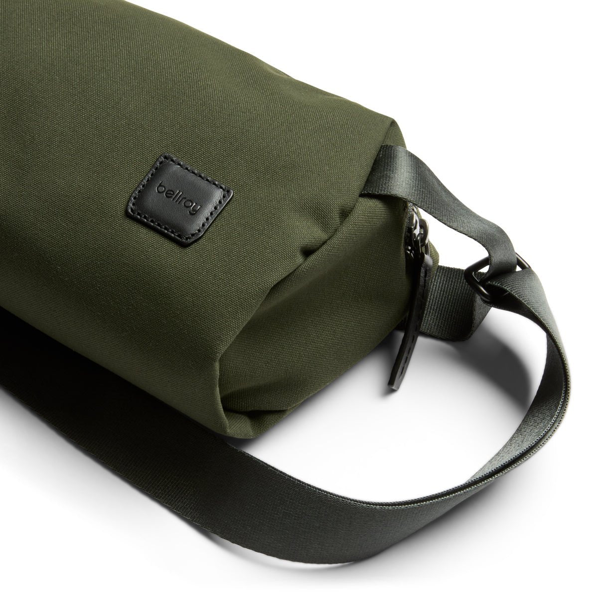 Bellroy Classic Sling 3L in Olive - Getoutside Shoes