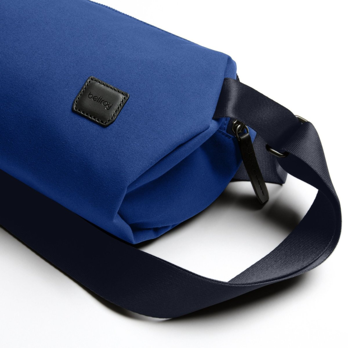 Bellroy Classic Sling 5L in Indigo - Getoutside Shoes