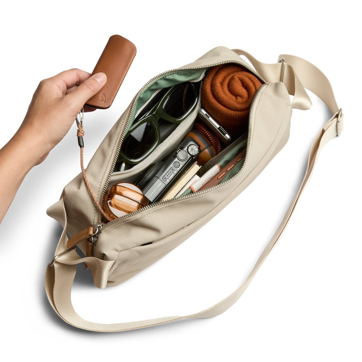 Bellroy Classic Sling 7L in Tahani - Getoutside Shoes