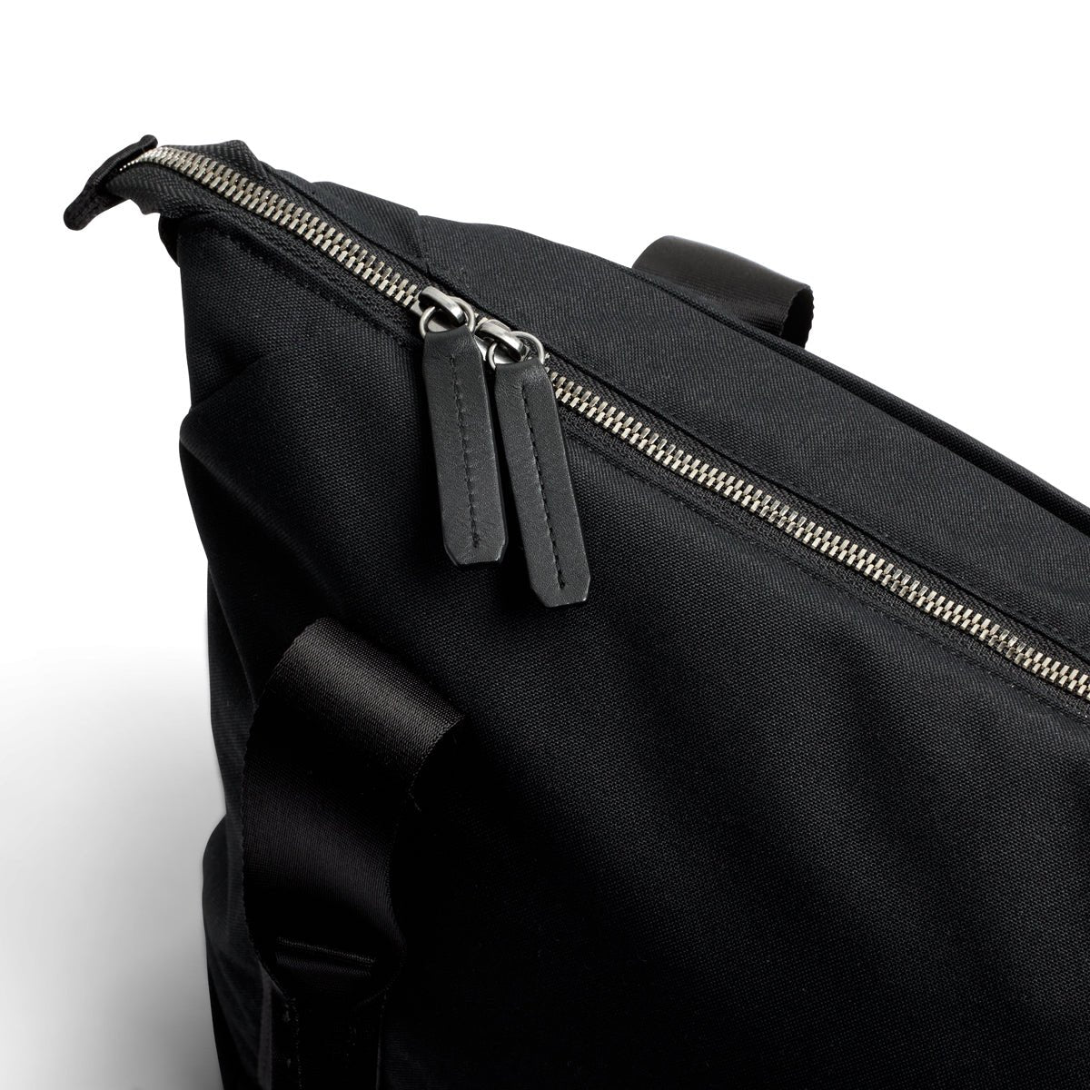 Bellroy Classic Tote 16L in Black - Getoutside Shoes