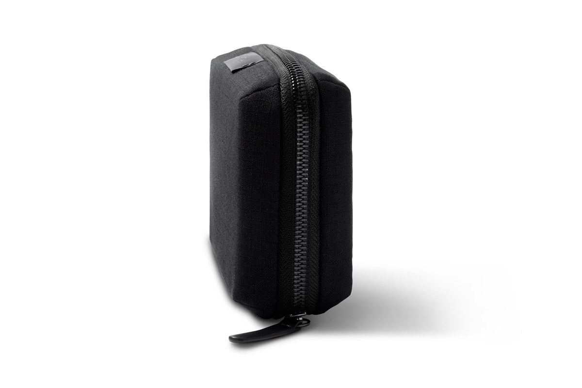 Bellroy Tech Kit Compact in Black