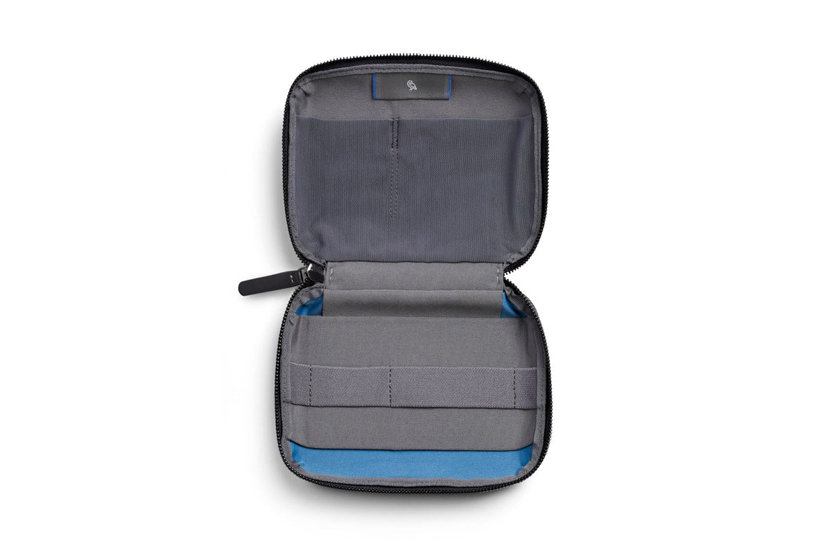 Bellroy Tech Kit Compact in Black