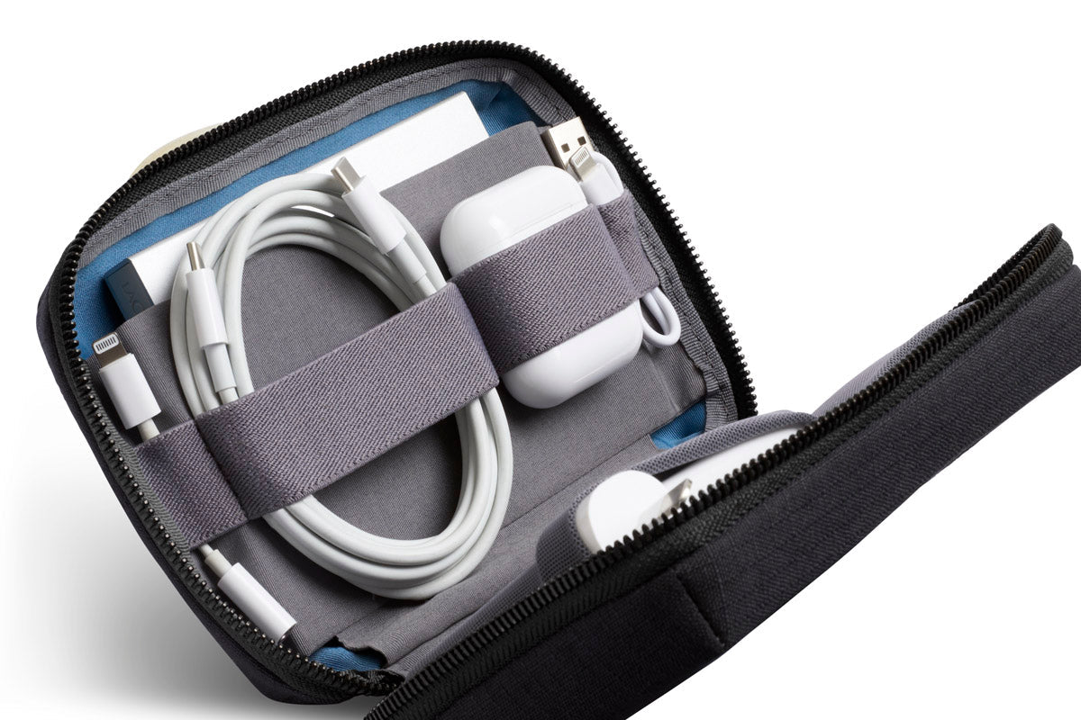 Bellroy Tech Kit Compact in Black