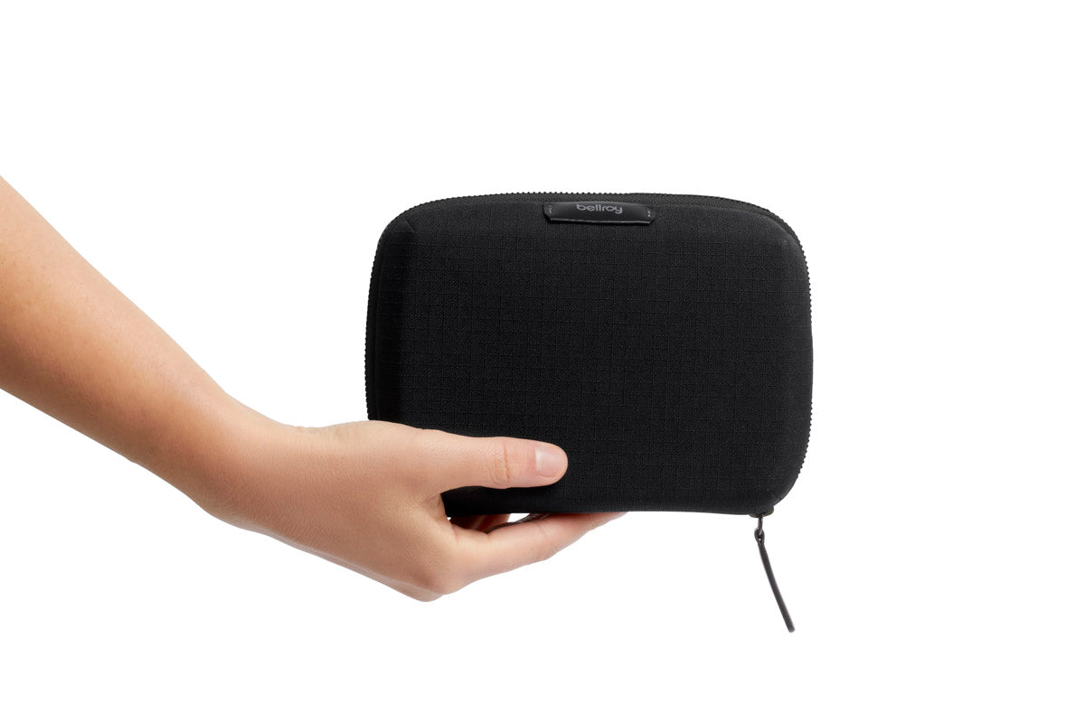 Bellroy Tech Kit Compact in Black