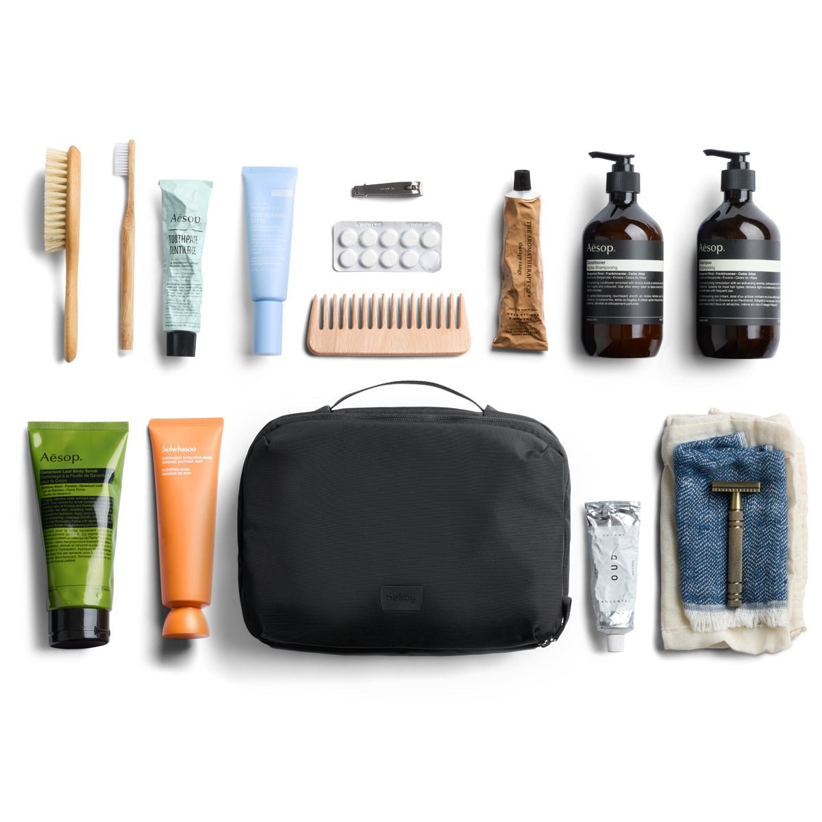 Bellroy Hanging Toiletry Kit Plus in Black - Getoutside Shoes