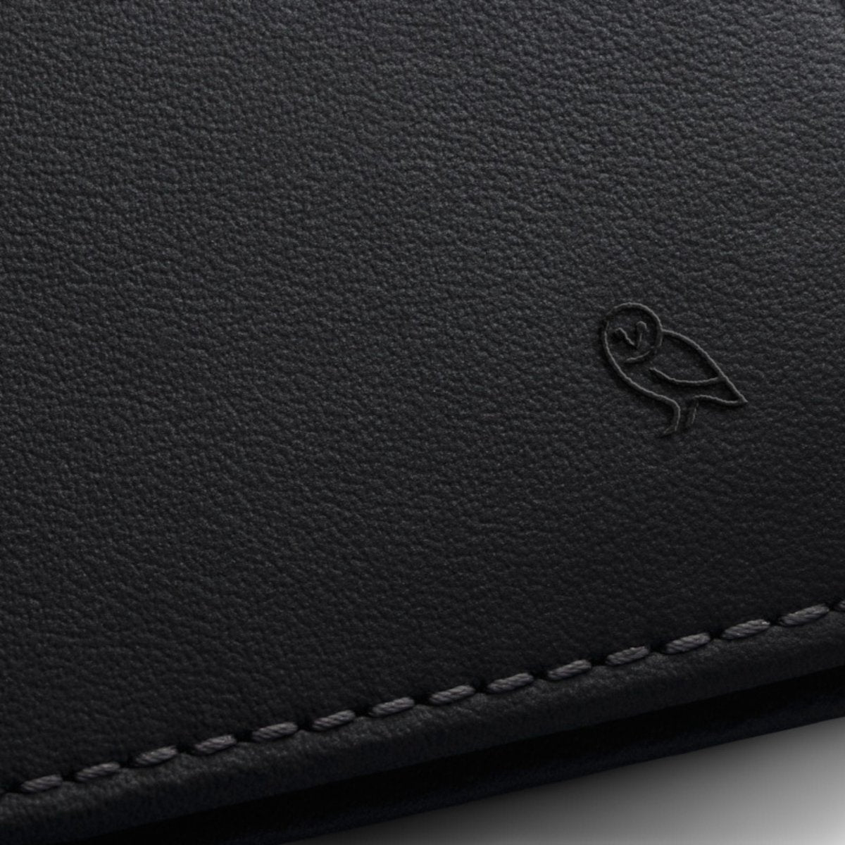 Bellroy Hide & Seek Hi in INNOVERA™ Black - Getoutside Shoes