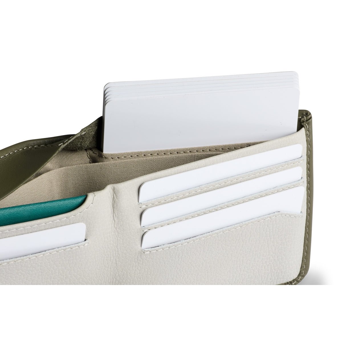 Bellroy Hide & Seek Hi in Willow - Getoutside Shoes