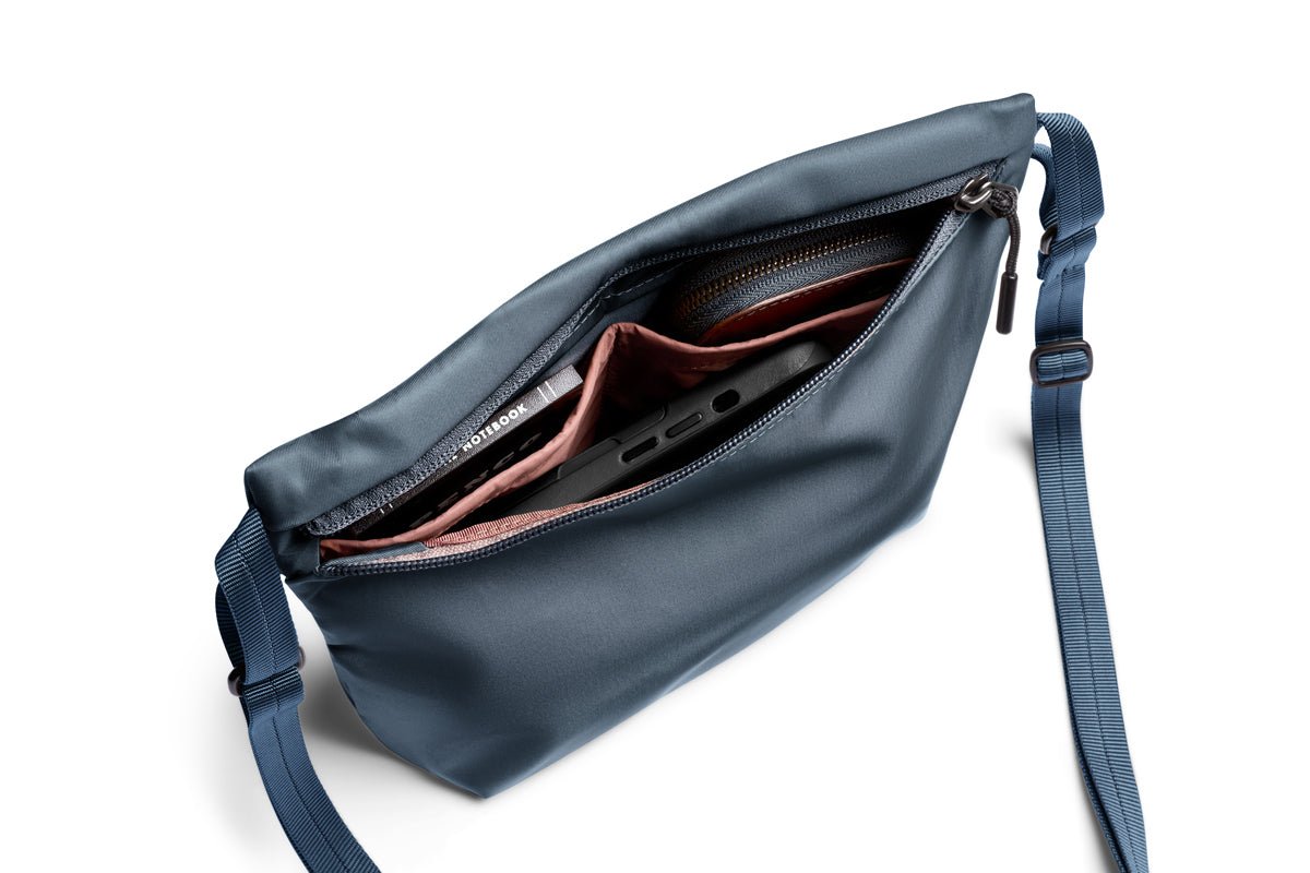 Bellroy Laneway Sacoche in Bluesteel - Getoutside Shoes