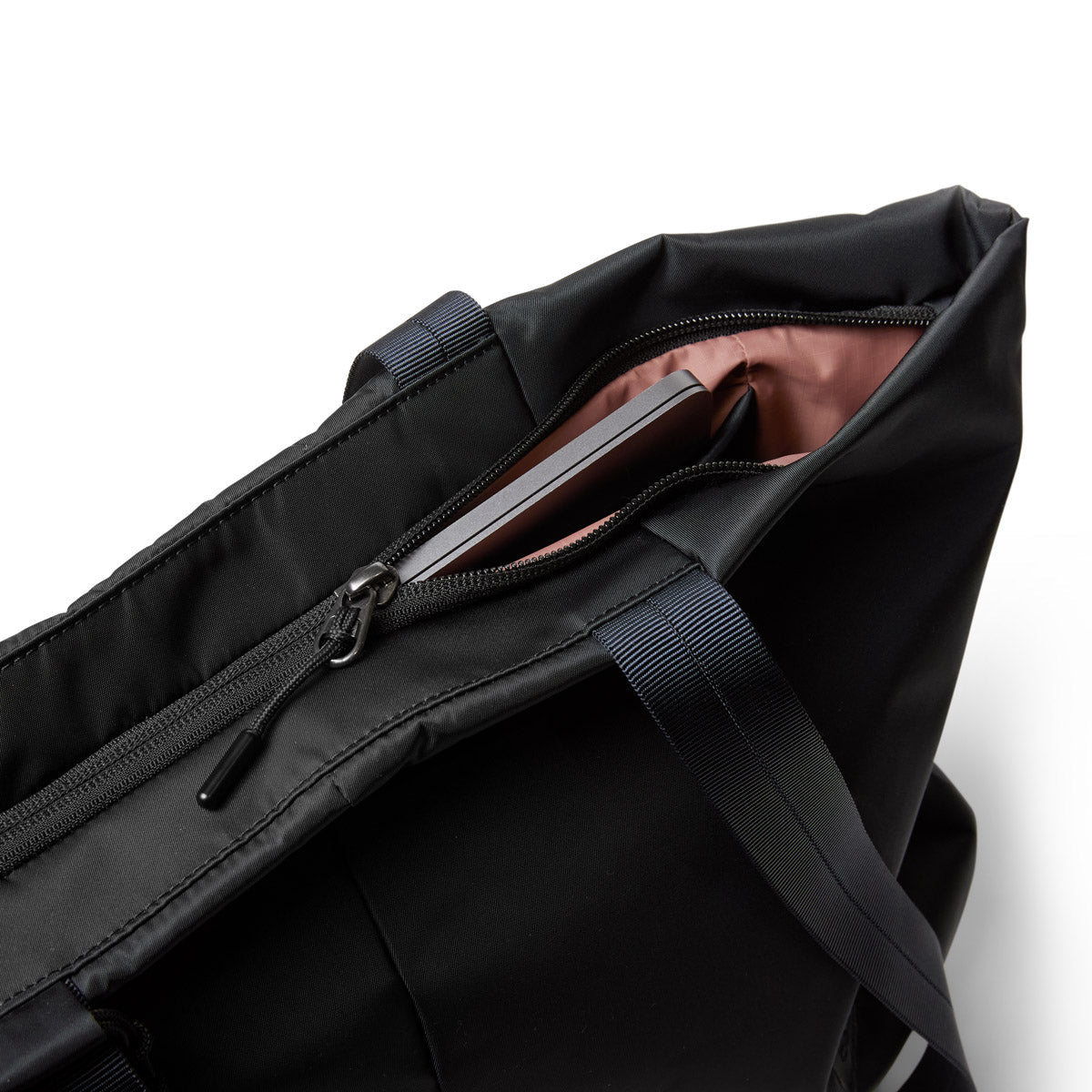 Bellroy Laneway Tote 19L in Ink - Getoutside Shoes