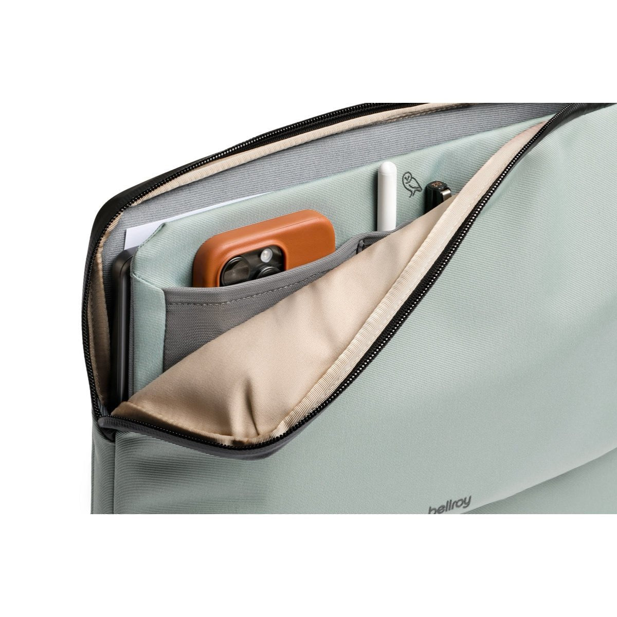 Bellroy Laptop Caddy 16" in Eucalyptus - Getoutside Shoes