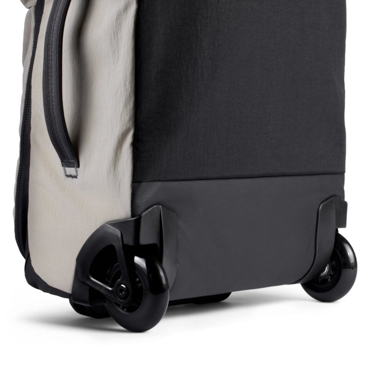 Bellroy Lite Carry - On in Ash - Getoutside Shoes