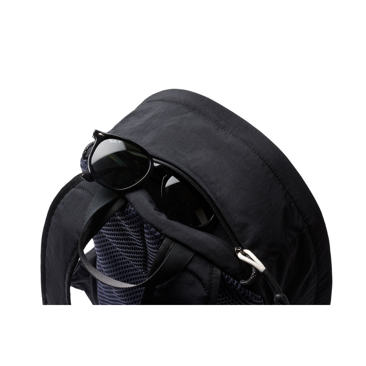 Bellroy Lite Daypack in Black - Getoutside Shoes