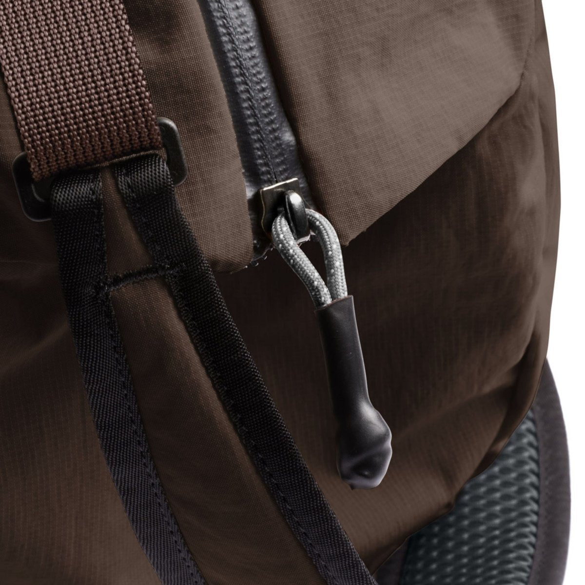 Bellroy Lite Duffel 30L in River Rock - Getoutside Shoes