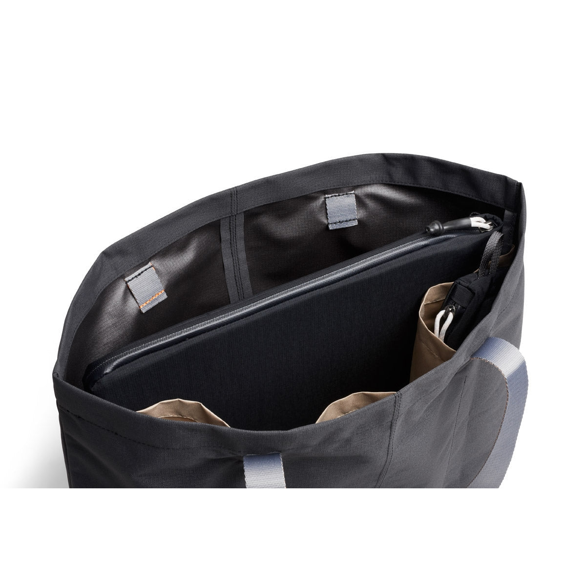 Bellroy Lite Laptop Sleeve 16" in Black - Getoutside Shoes