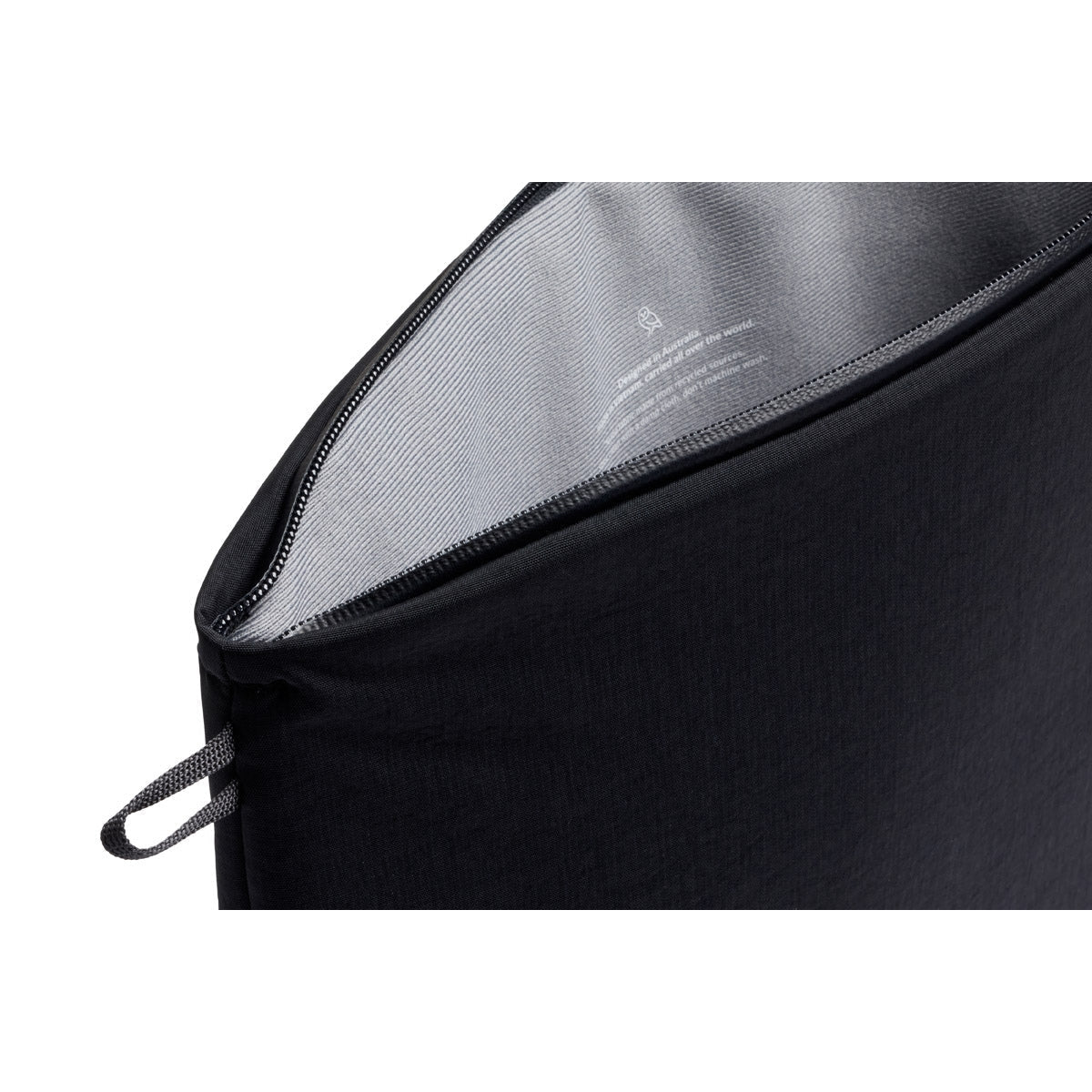 Bellroy Lite Laptop Sleeve 16" in Black - Getoutside Shoes