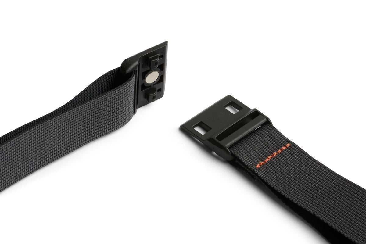 Bellroy Lite Sling in Kiwi - Getoutside Shoes