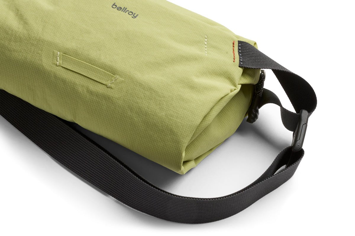 Bellroy Lite Sling Mini in Kiwi - Getoutside Shoes