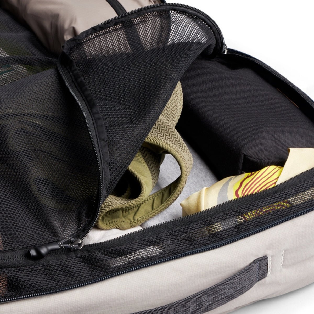 Bellroy Lite Travel Pack 30L in Ash - Getoutside Shoes