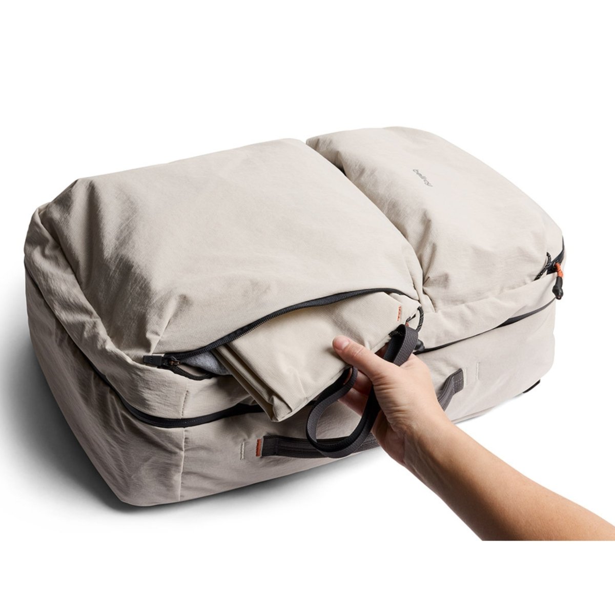 Bellroy Lite Travel Pack 38L in Ash – Getoutside Shoes
