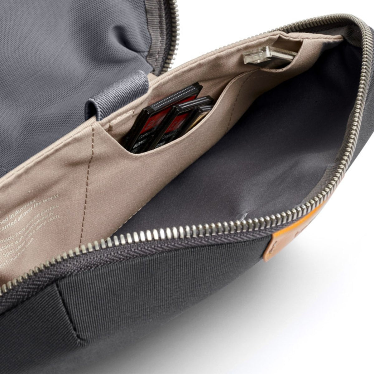 Bellroy Tech Kit in Slate - Getoutside Shoes