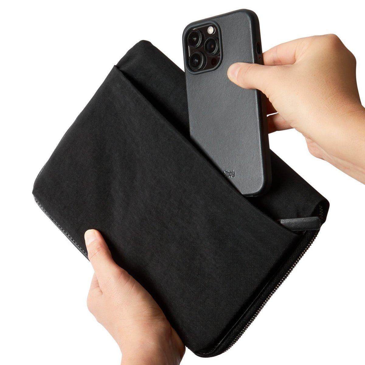 Bellroy Tokyo Folio 8" in Raven - Getoutside Shoes