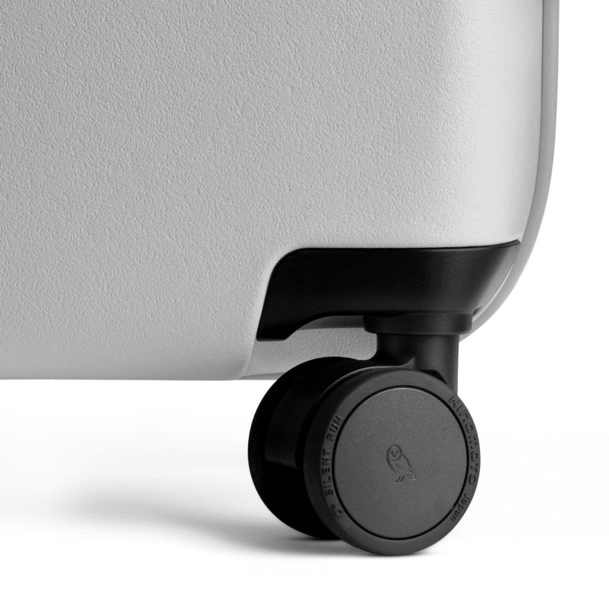 Bellroy Transit Carry-On in Chalk - Getoutside Shoes