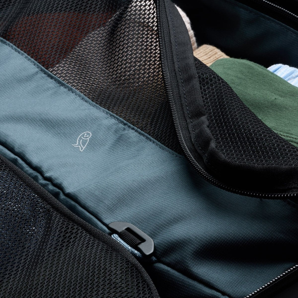 Bellroy Transit Carry - On in Fig - Getoutside Shoes